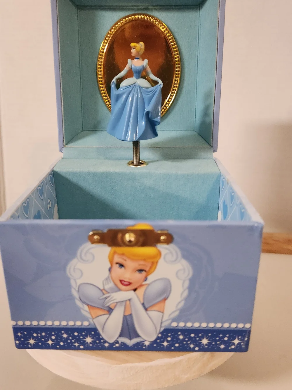 Disney Parks Cinderella Musical Jewelry Box 